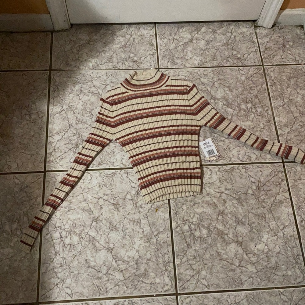 Long sleeve spring color shirt